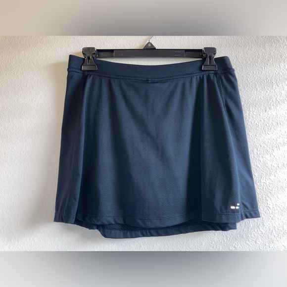 bcg Pants - BCG Black Athletic Skort Size M